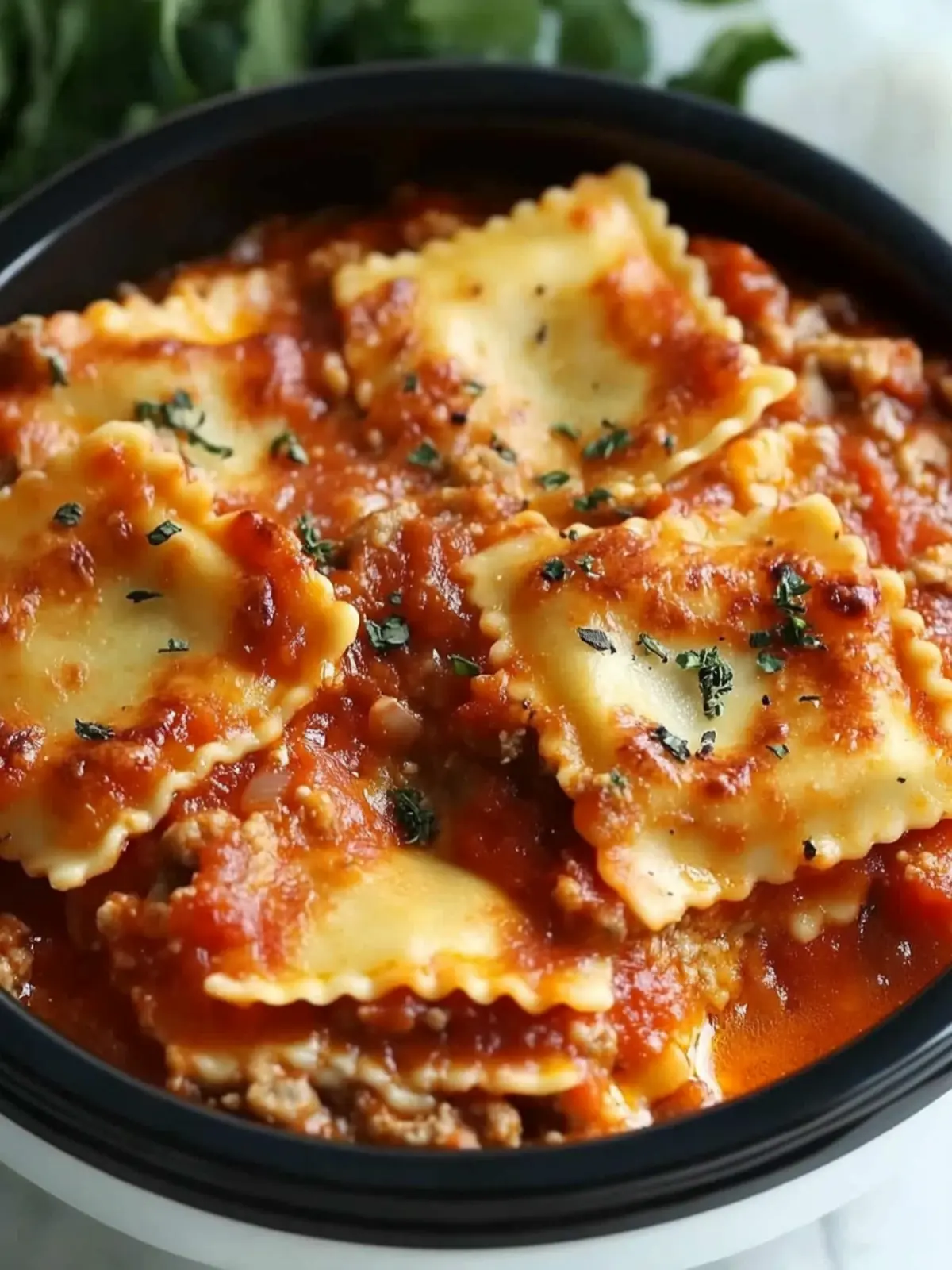 Crockpot Ravioli Lasagna: Your Easy Comfort Food Solution